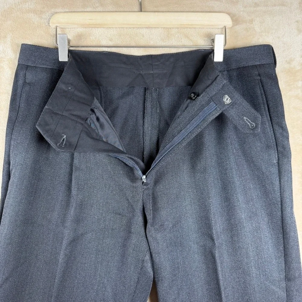 Brooks Brothers Mens 100% Wool Pleated Dress Pants Charcoal Grey 37x31